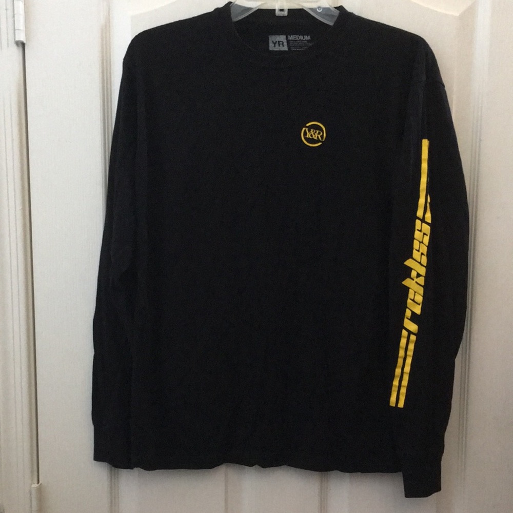 FINAL MARKDOWN Men’s yr tee medium